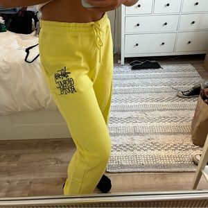 Stussy sweatpants yellow/ Stussy pantalons jaune